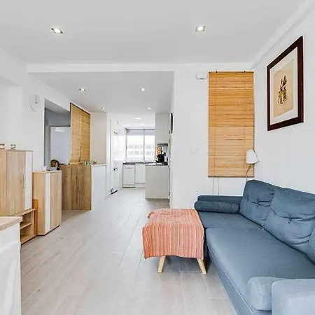 Rentalsbcn Apt Coronas 2 Apartment